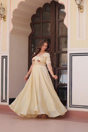 Luxury Gold Crush Embroidered Gown – 8 Mtr Flair