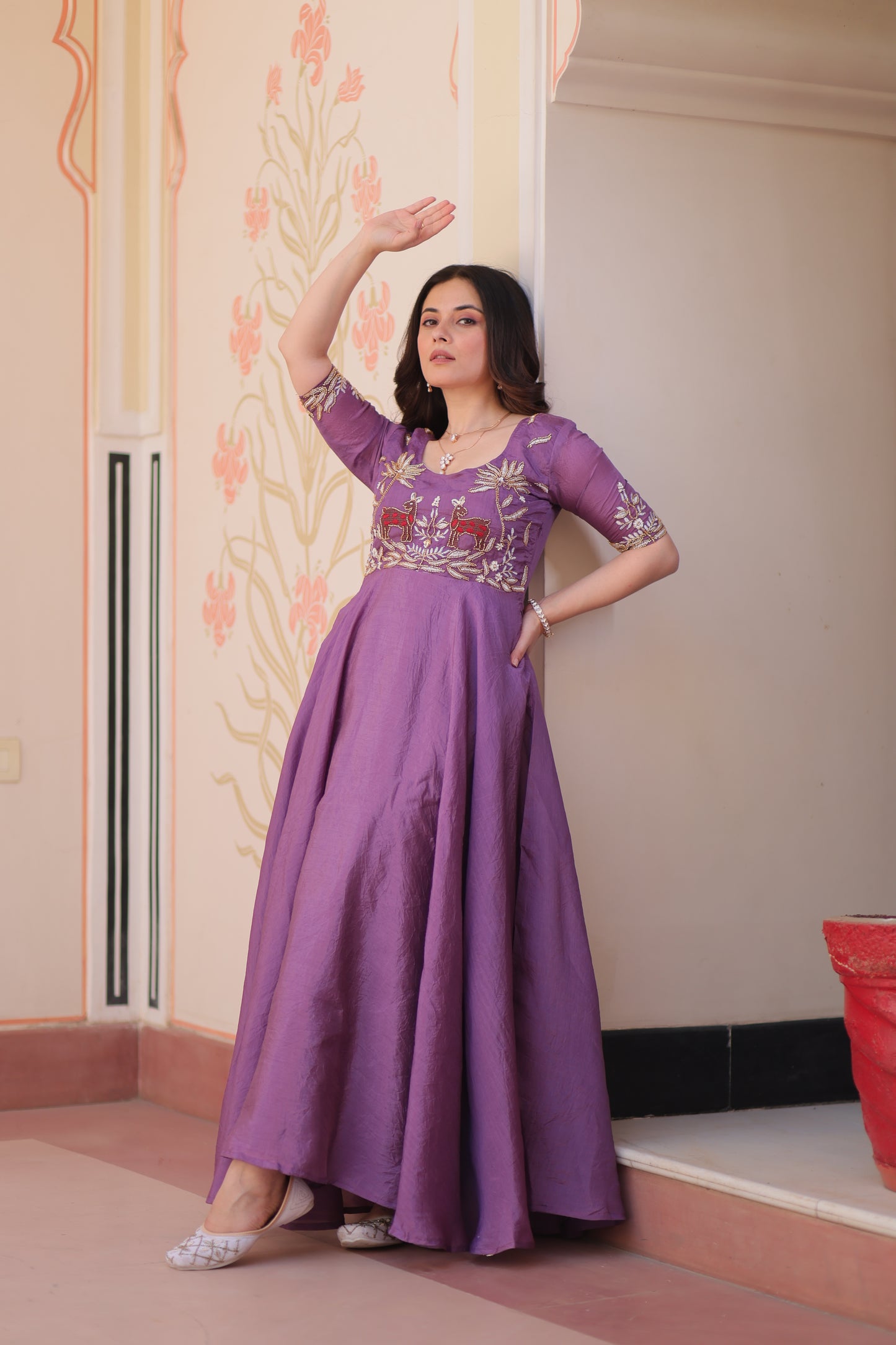 Luxury Gold Crush Embroidered Gown – 8 Mtr Flair