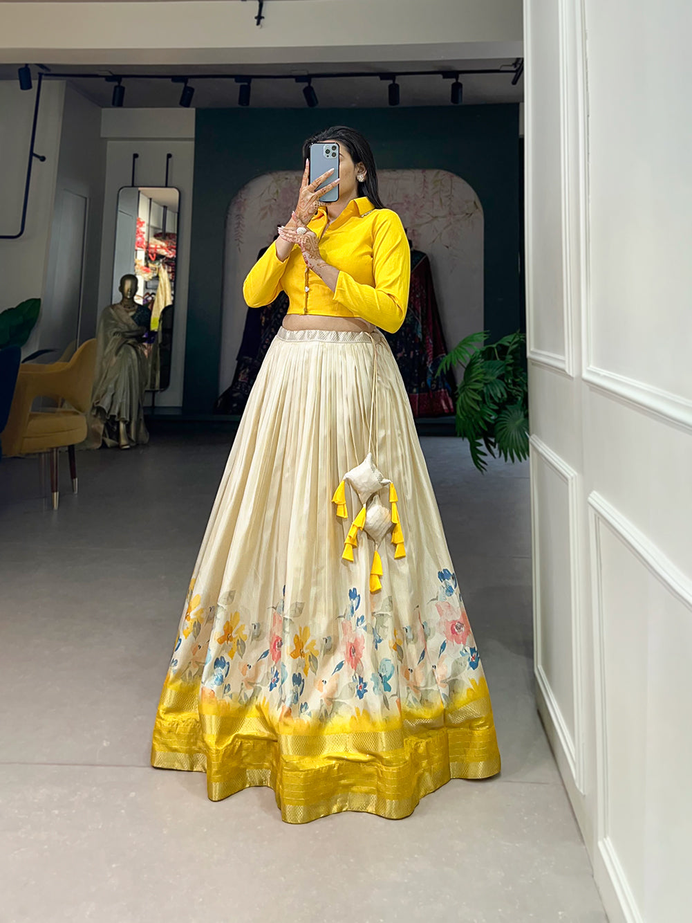 Elegant Dola Silk Floral Print Lehenga Choli with Zari Border and Stitched Banglory Blouse – Perfect Blend of Tradition and Modern Style