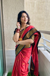 Pure Kanjivaram Silk Saree With Contrast Border