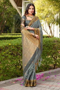 Attractive Contrast Border Kanjivaram Silk Saree