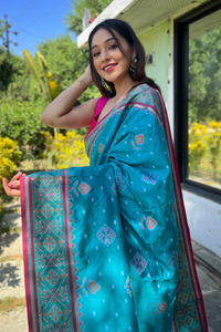 Meenakari Patola Silk Saree with Elaborate Pallu and Matching Blouse Piece