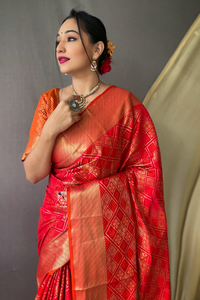 Meenakari Woven Patola Silk Saree With Blouse Piece