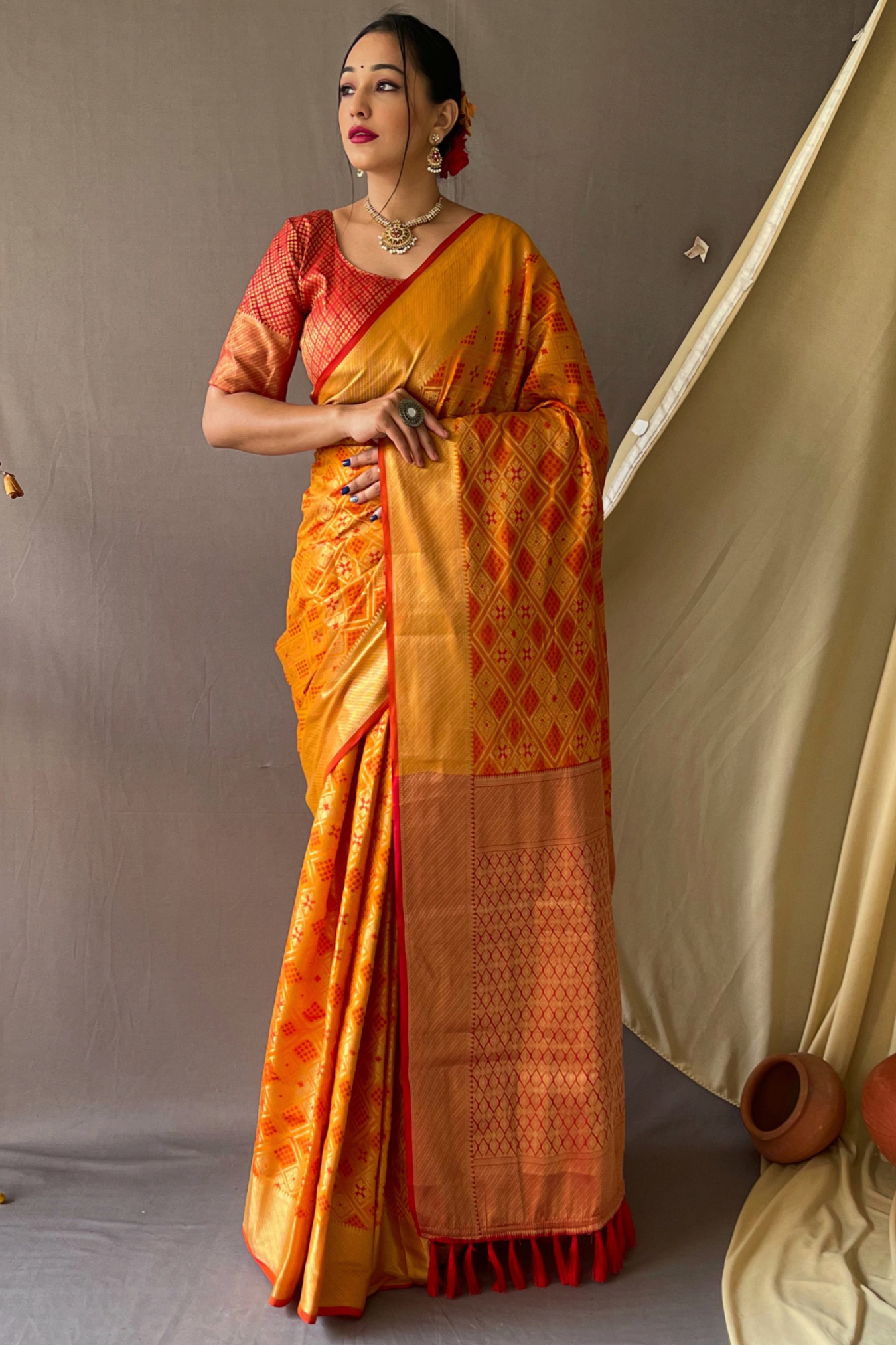 Meenakari Woven Patola Silk Saree With Blouse Piece