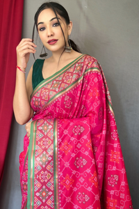 Rangeen Patola Contrast Woven Silk Saree With Blouse Piece