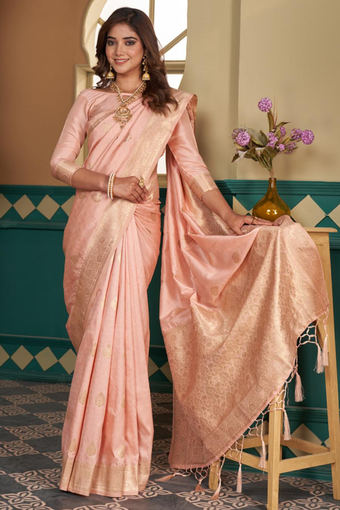 Floral Woven Kanjivaram Silk Saree with Matching Blouse Piece